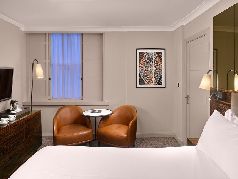 Strand Palace 16