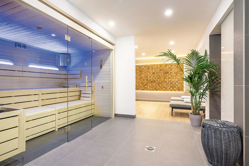 Tryp by Wyndham Ahlbeck Strandhotel 11