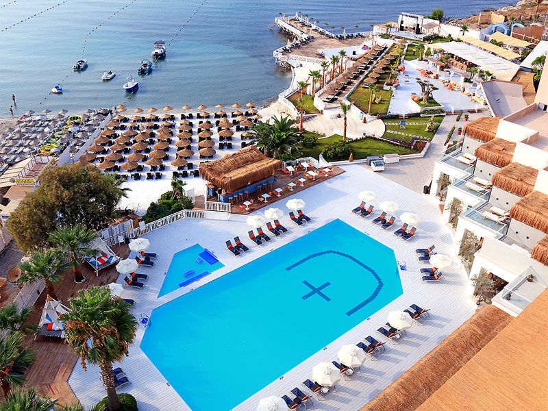 Design Plus Seya Beach  2