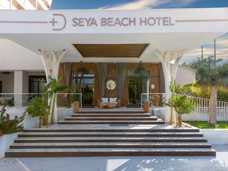 Design Plus Seya Beach  1