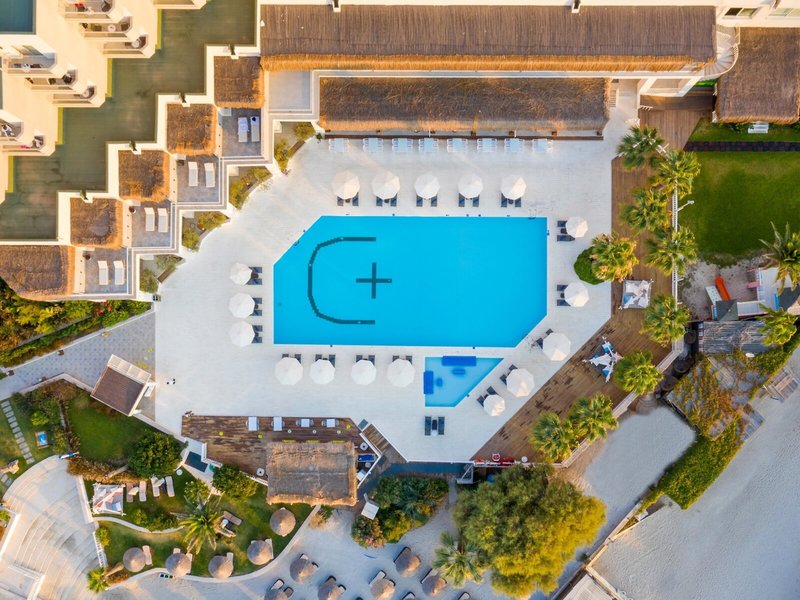 Design Plus Seya Beach  13