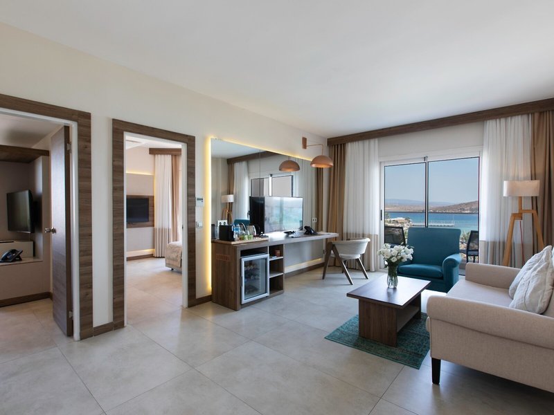 Design Plus Seya Beach  40