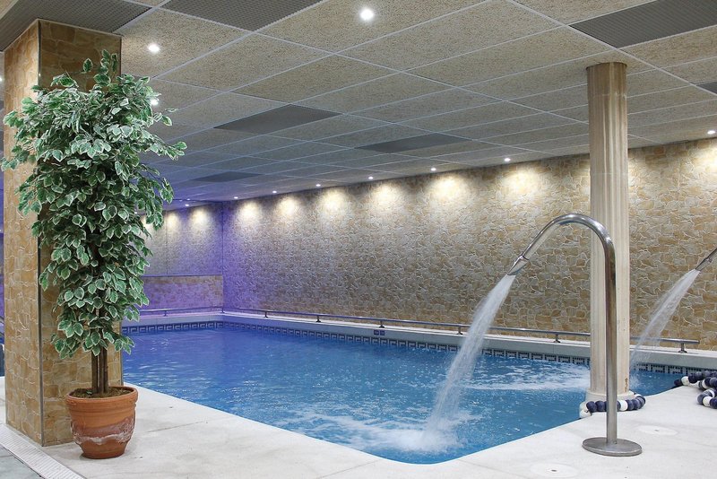 Aparthotel Monarque Sultan 9 - Outdoor Pool