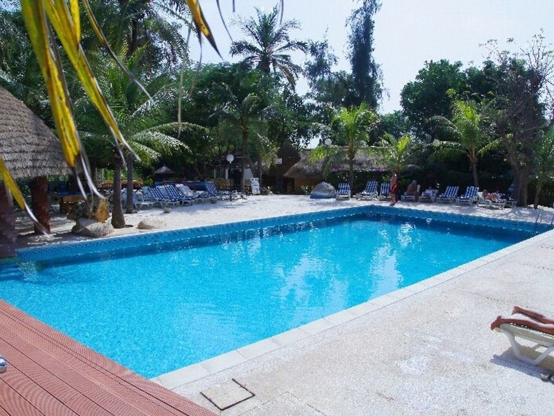 Les Bougainvillees 8