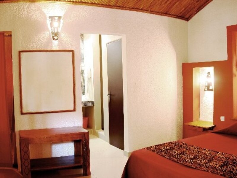 Les Bougainvillees 10