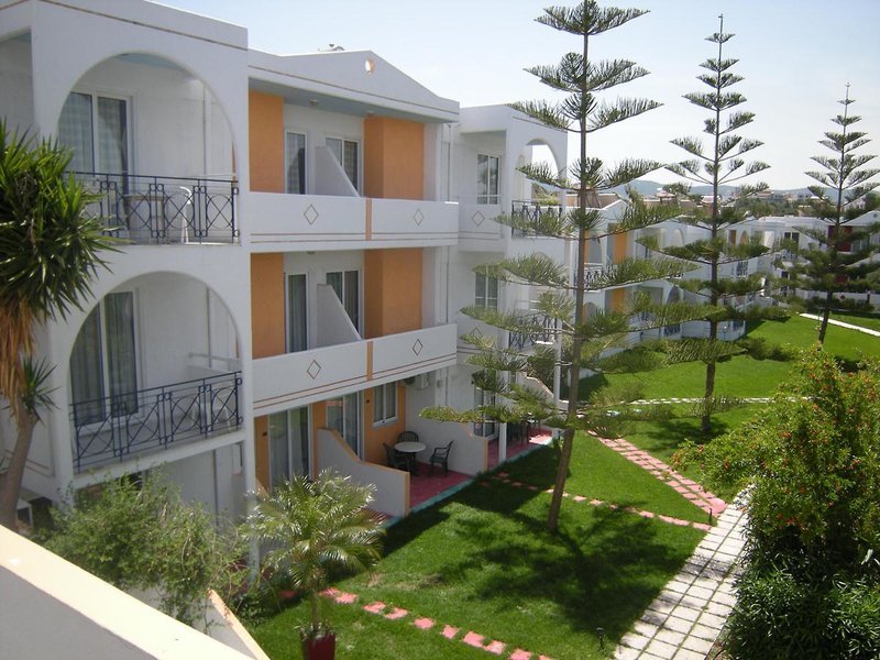 Summer Dream Hotel 1