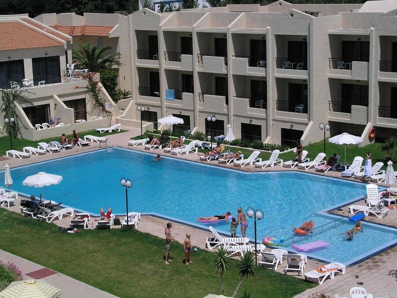 Summerland Hotel & Bungalows 7