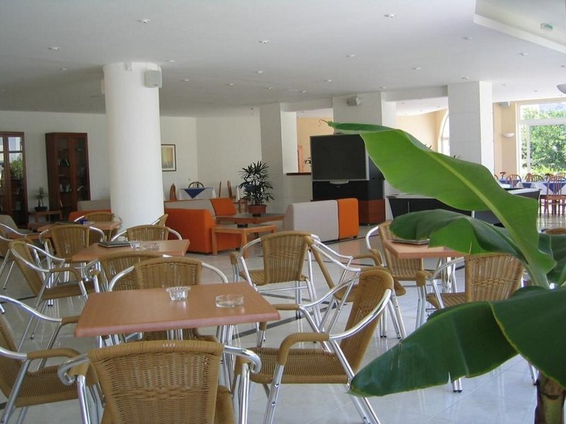 Summerland Hotel & Bungalows 17