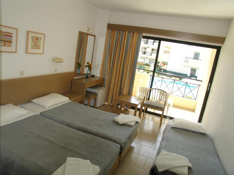 Summerland Hotel & Bungalows 29