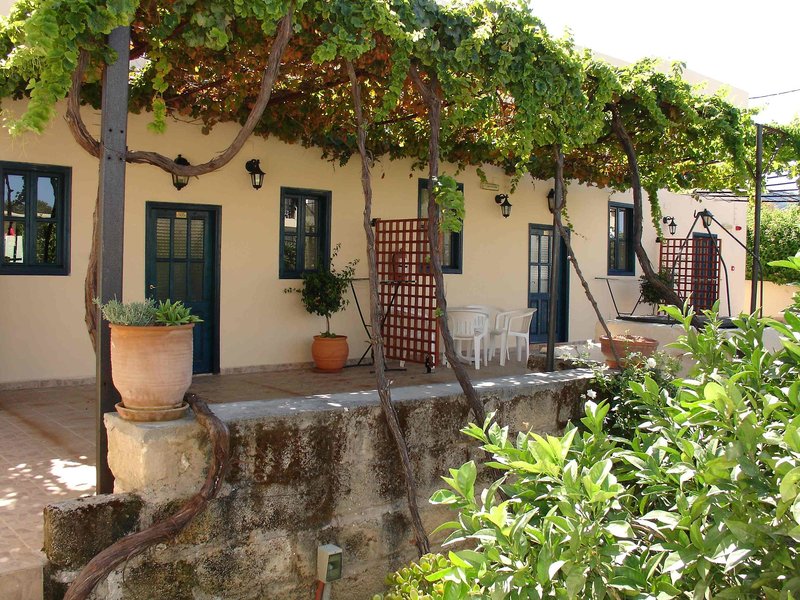 Summerland Hotel & Bungalows 2