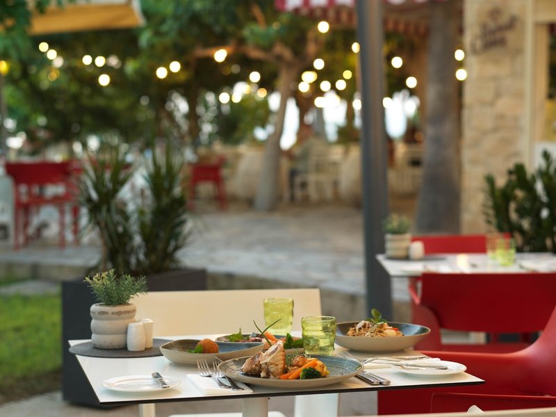 St. George Hotel & Spa Resort 30