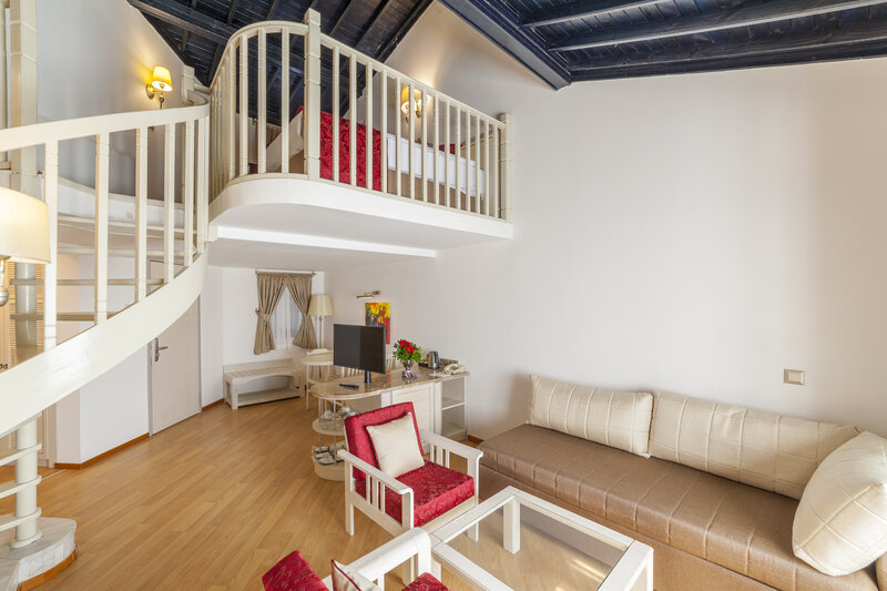 Sunrise Resort Hotel 15