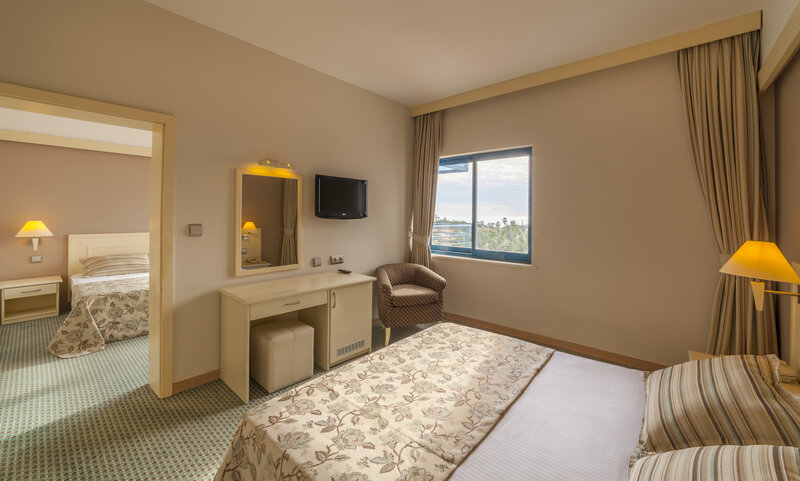 Sunrise Resort Hotel 17