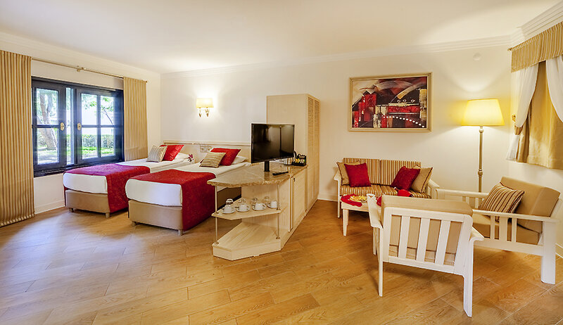 Sunrise Resort Hotel 22