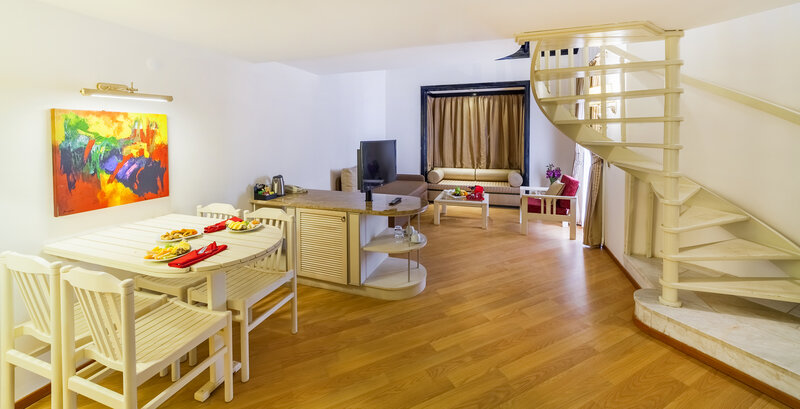 Sunrise Resort Hotel 23