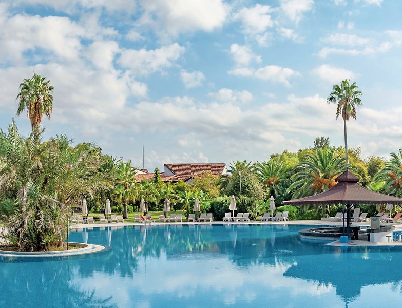 Sunrise Resort Hotel 16 - Outdoor Pool