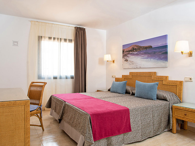 HL Club Playa Blanca 2