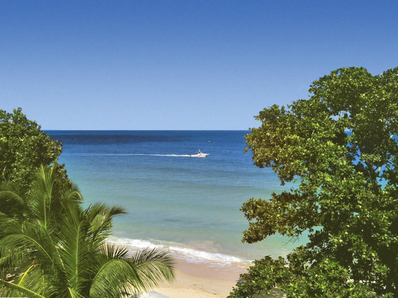 Coral Strand Smart Choice Hotel  10