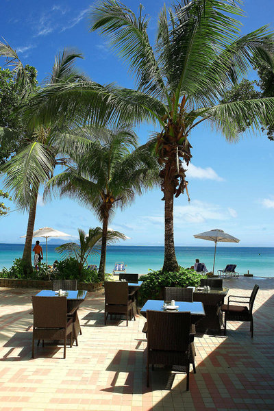 Coral Strand Smart Choice Hotel  17