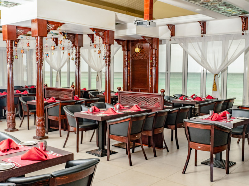 Coral Strand Smart Choice Hotel  28