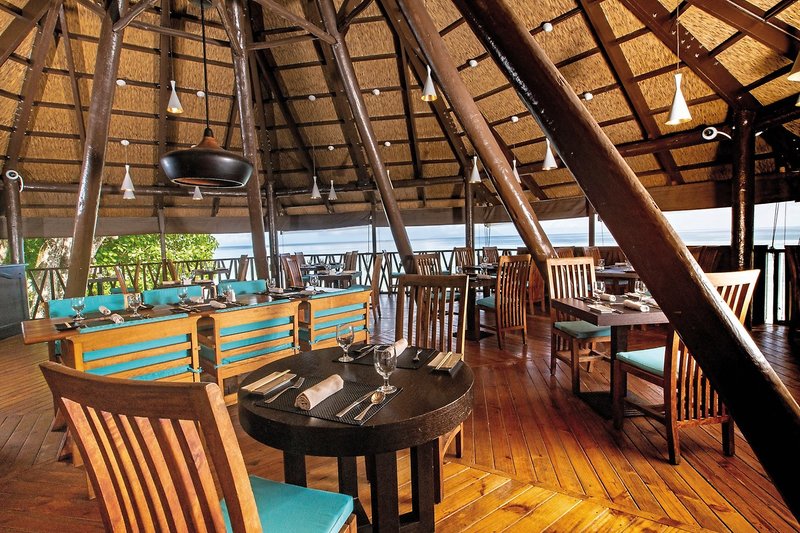 Coral Strand Smart Choice Hotel  10