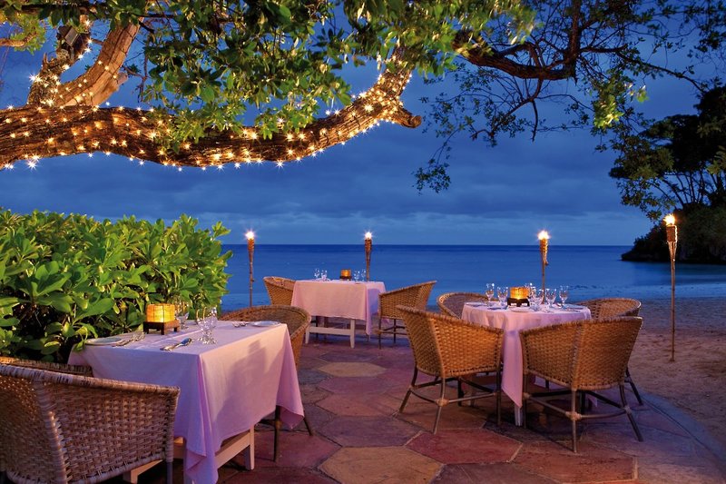 Couples Sans Souci 11