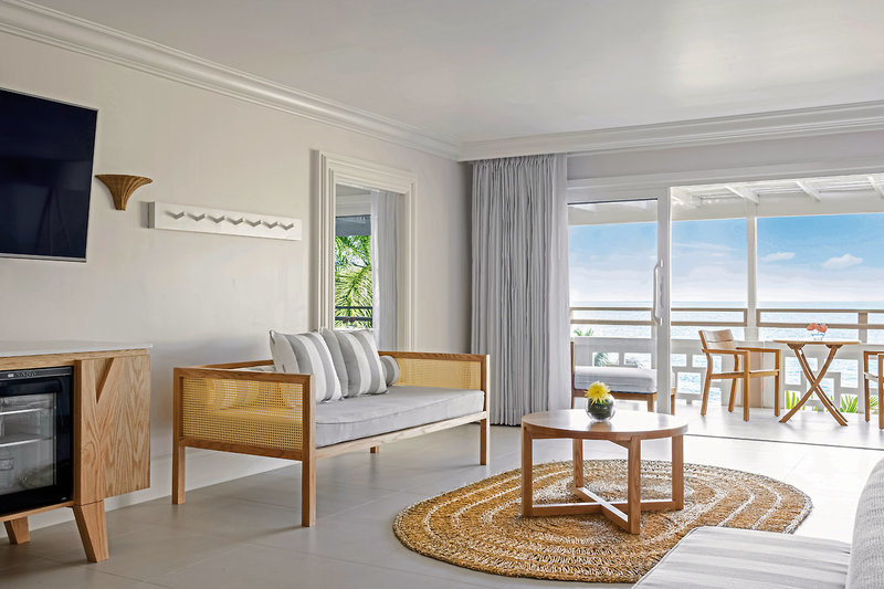 Couples Sans Souci 23