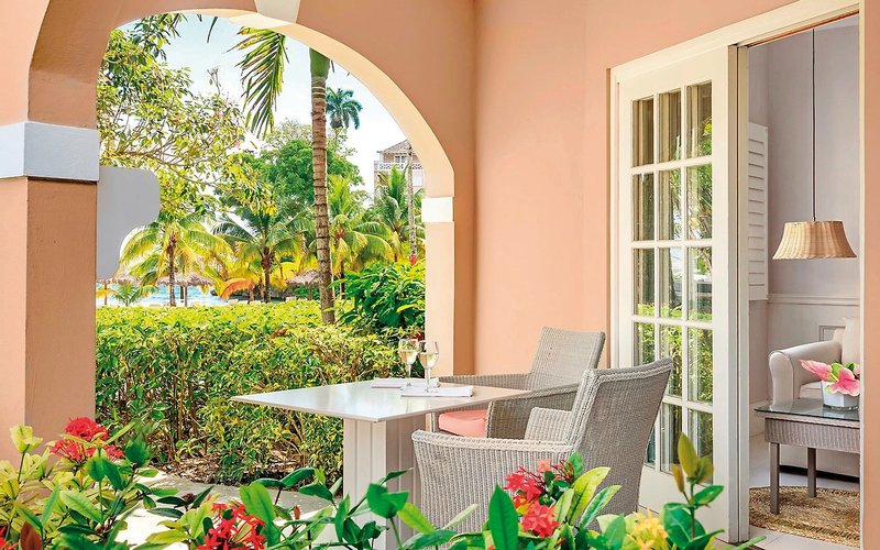 Couples Sans Souci 28