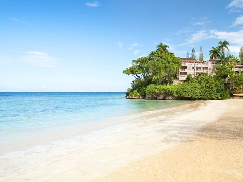 Couples Sans Souci Resort & Spa 4