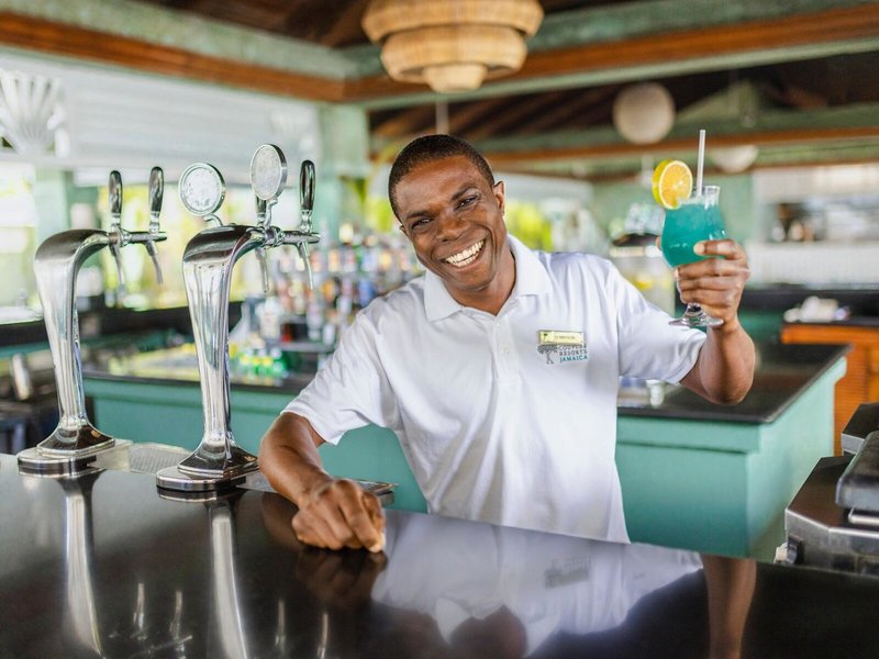 Couples Sans Souci Resort & Spa 16