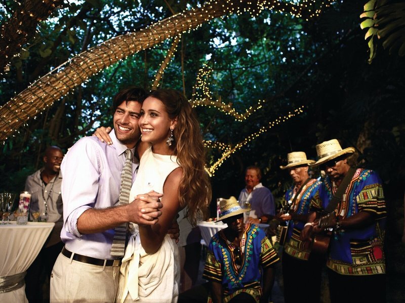 Couples Sans Souci Resort & Spa 21