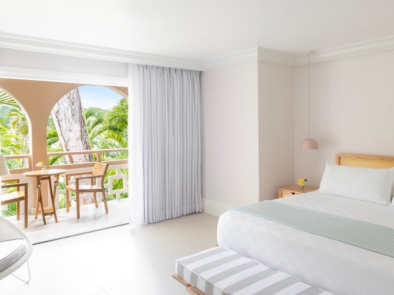 Couples Sans Souci Resort & Spa 29