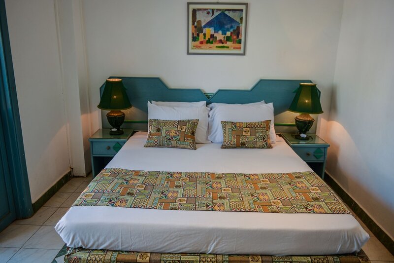 Dive Inn Resort 8