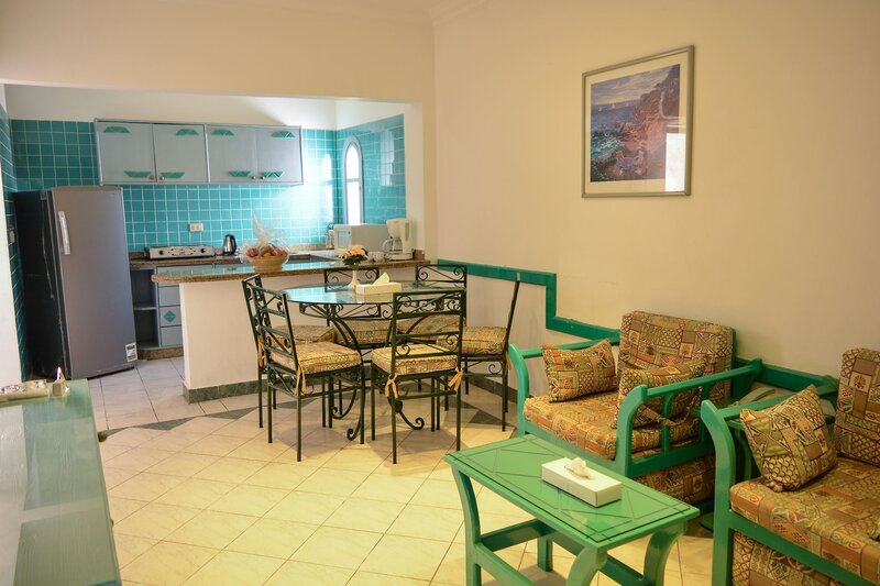 Dive Inn Resort 4