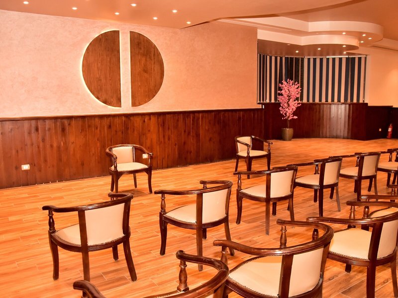 Dive Inn Resort 29