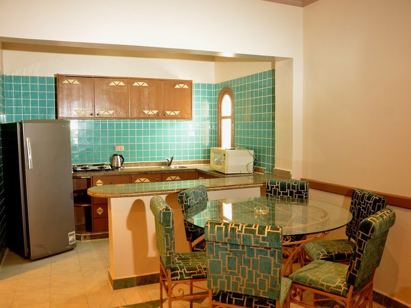 Dive Inn Resort 32