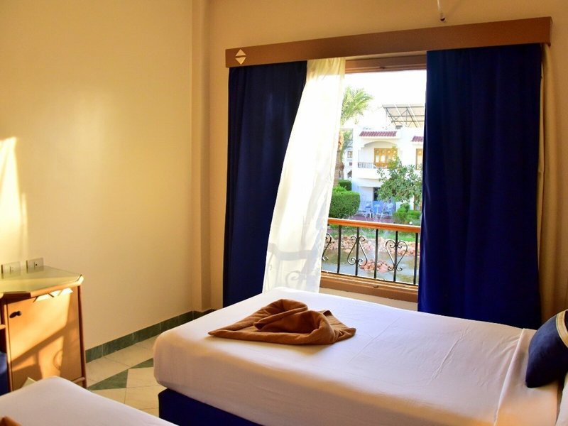 Dive Inn Resort 49