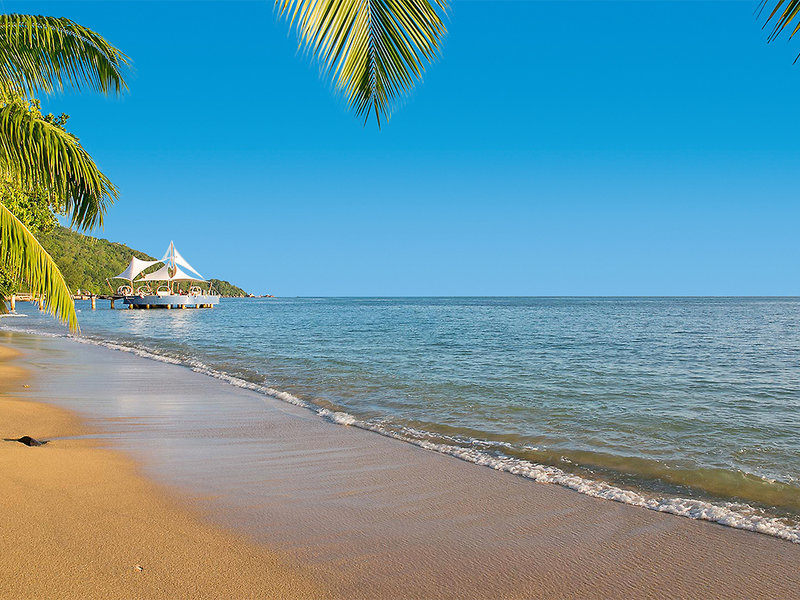 Coco de Mer Hotel & Black Parrot Suites 6