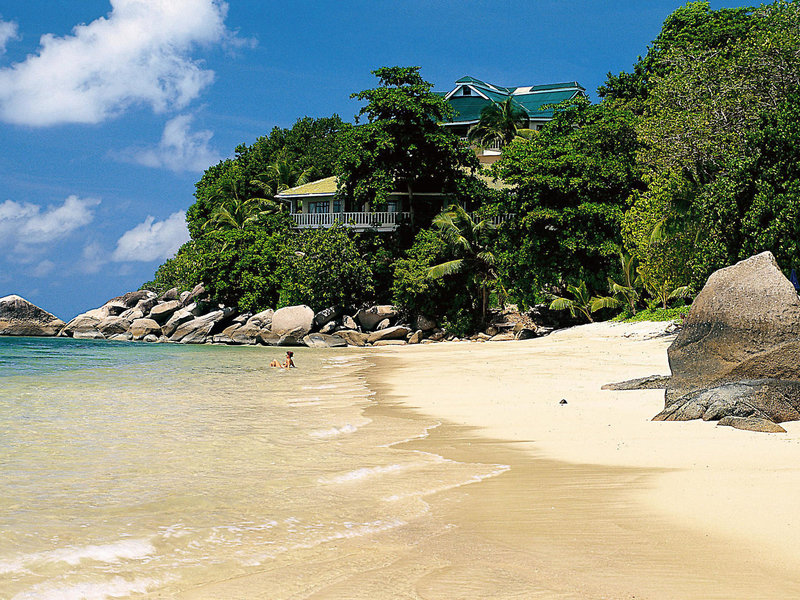 Coco de Mer Hotel & Black Parrot Suites 2