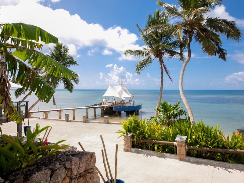 Coco de Mer Hotel & Black Parrot Suites 5