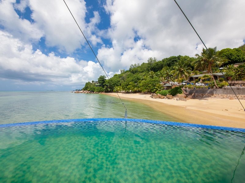 Coco de Mer Hotel & Black Parrot Suites 6