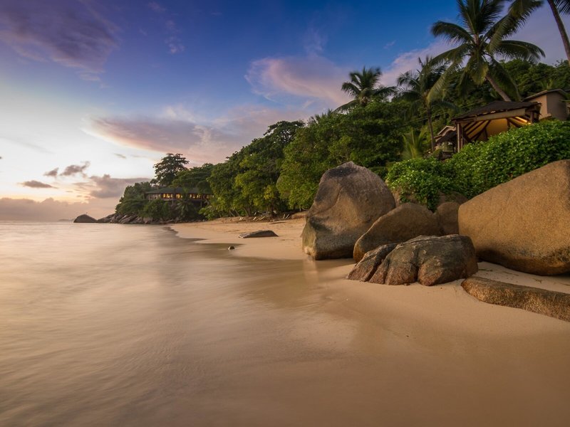 Coco de Mer Hotel & Black Parrot Suites 10