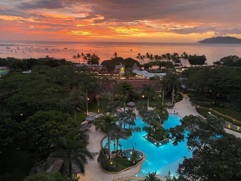 Tamarindo Diria Beach Resort 1 - Exterior