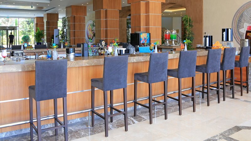 Bendis Beach Hotel 9