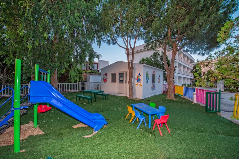 Bendis Beach Hotel 17