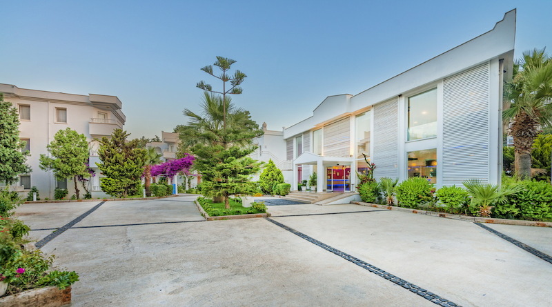 Bendis Beach Hotel 1