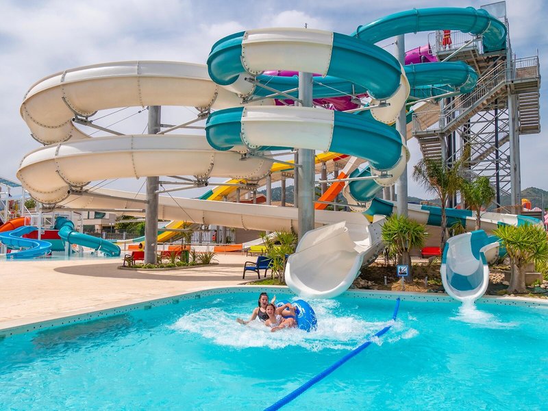 Golden Taurus Aquapark & Resort 2