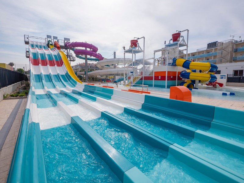 Golden Taurus Aquapark & Resort 4