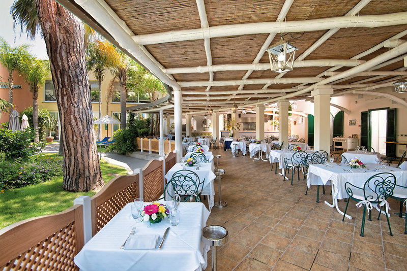 Albergo La Reginella Resort & SPA 16