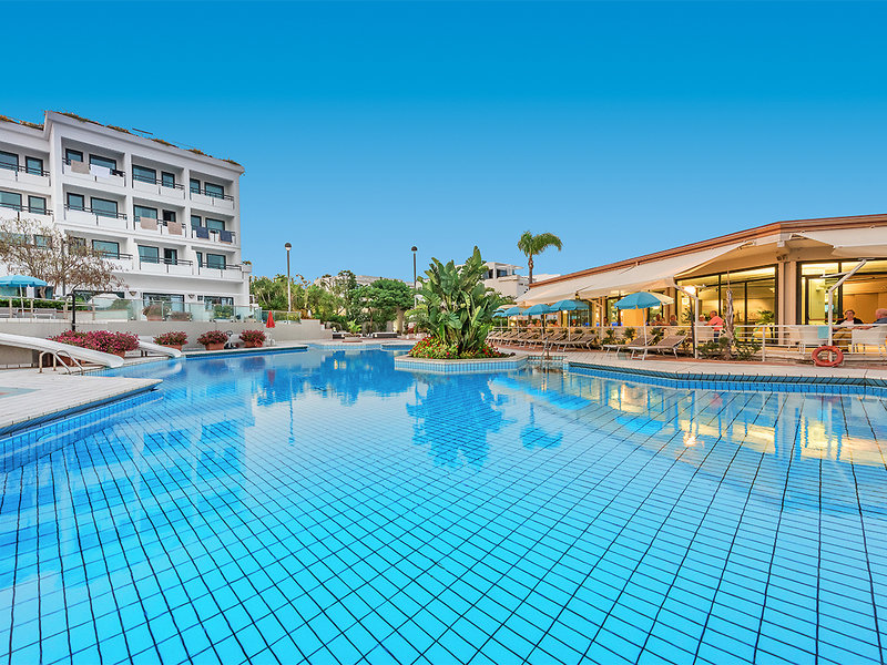 SENTIDO Acacia Marina Palace 1